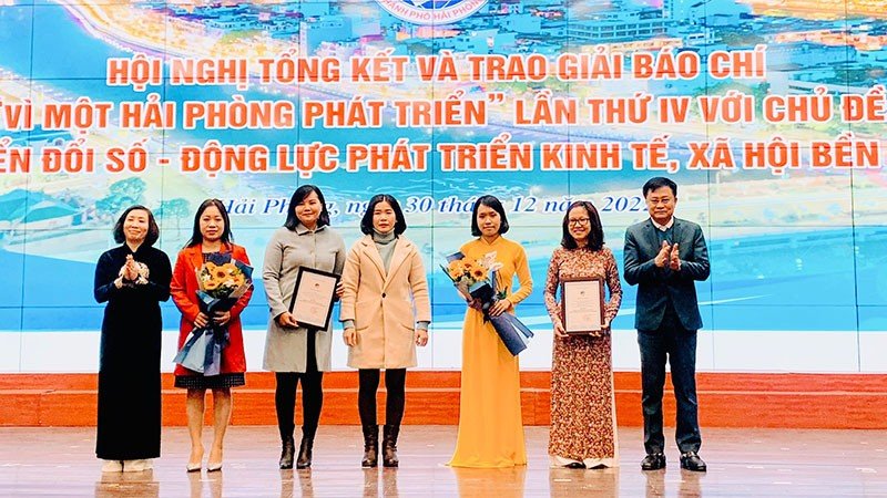 Hải Phòng: Lễ trao giải báo chí Báo chí “Vì một Hải Phòng phát triển” lần thứ IV